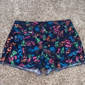 Justice Jean Shorts Feather Print